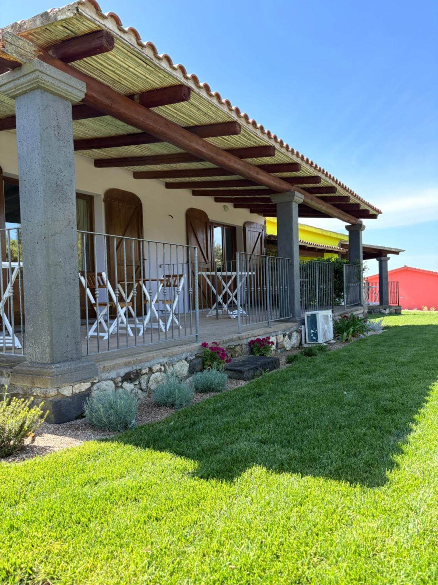 Lugh'E Luna Village Narbolia Εξωτερικό φωτογραφία